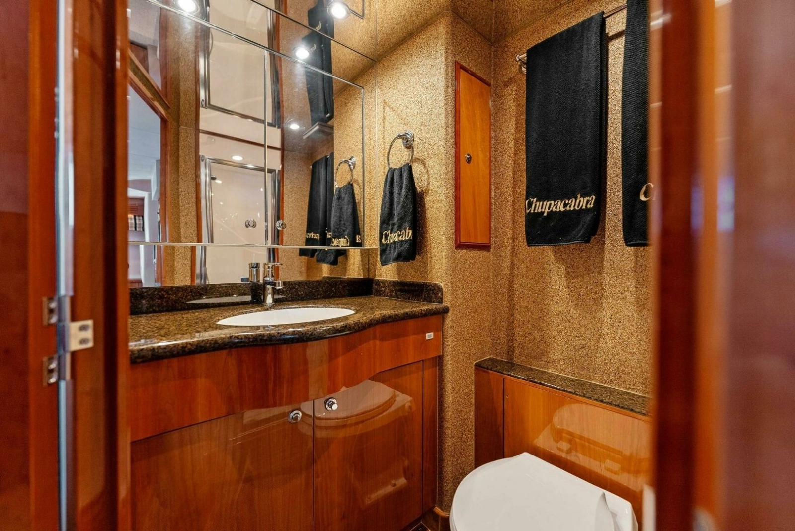 2007 Hatteras 64C - CHUPACBRA