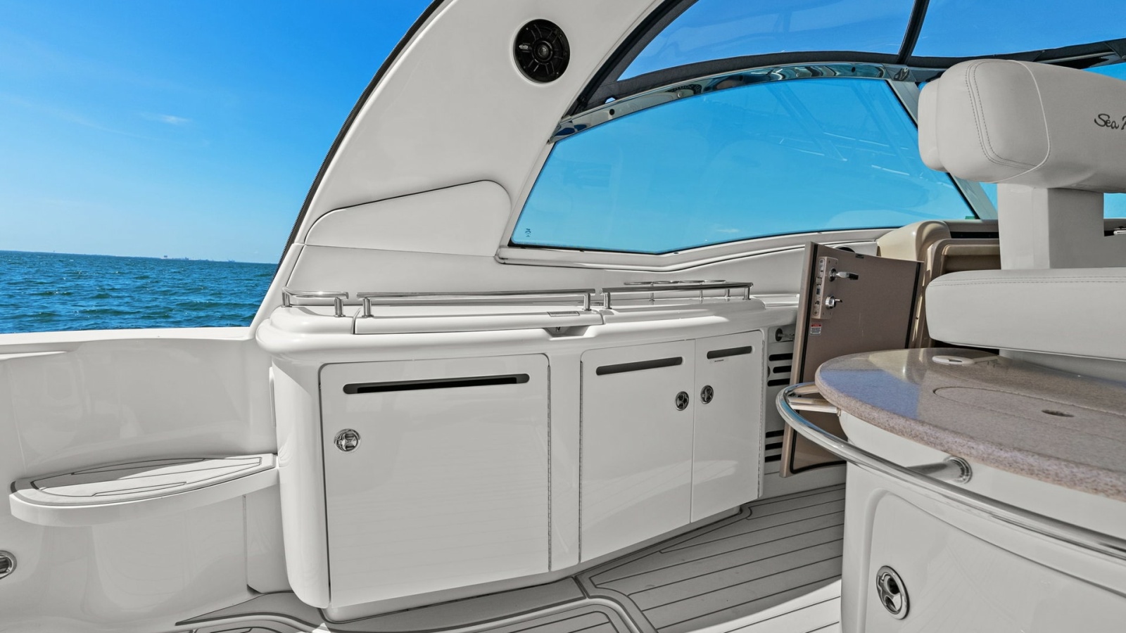 2005 Sea Ray Sundancer 500