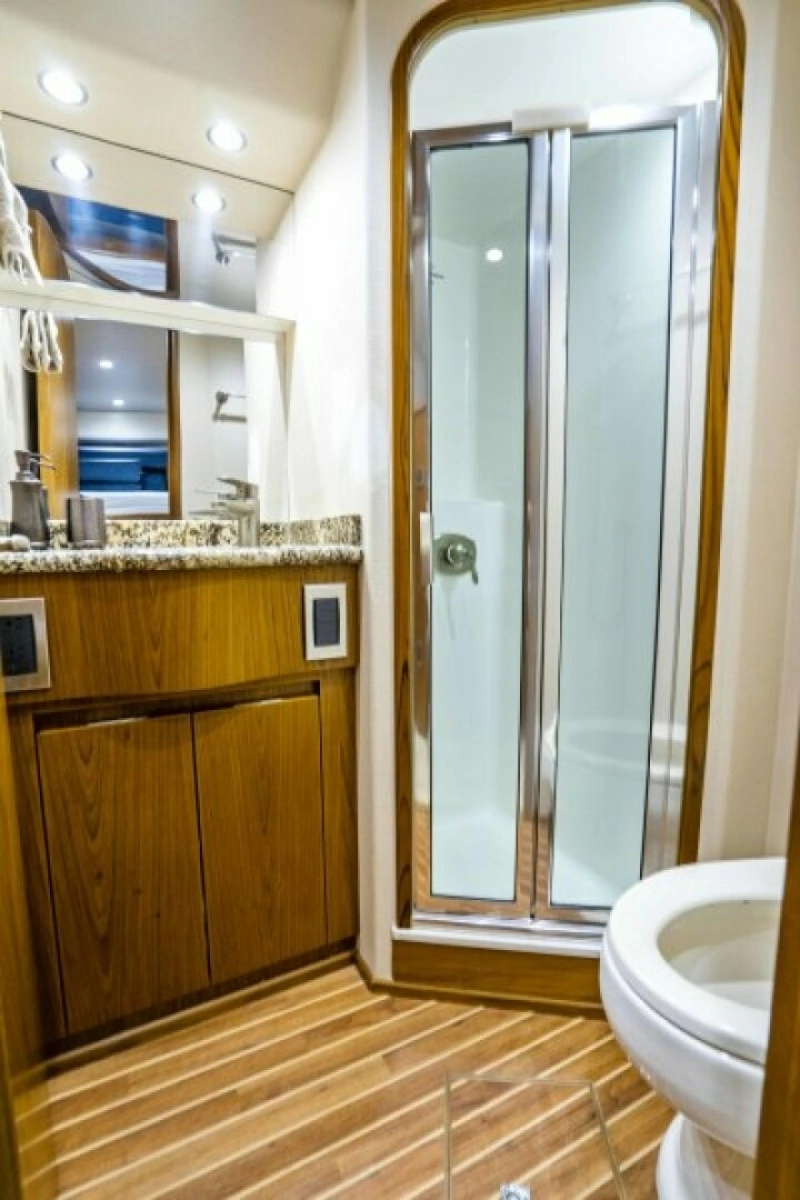 2011 Viking 70 Enclosed Bridge - Last Call - Guest Head