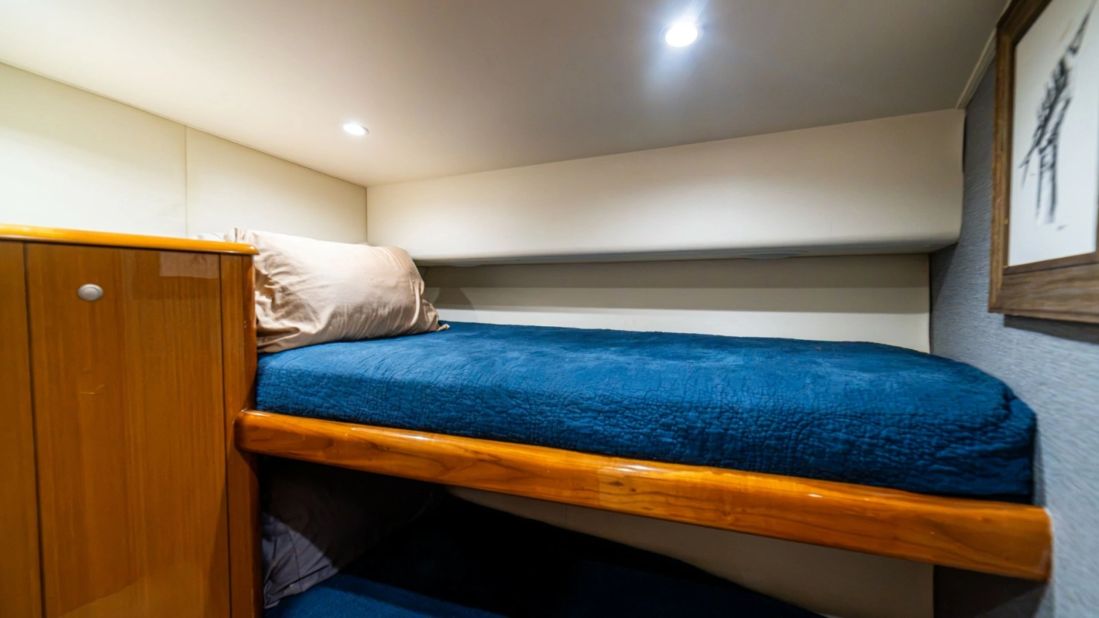 2001 Viking 61 Convertible- Caliente- Guest Stateroom