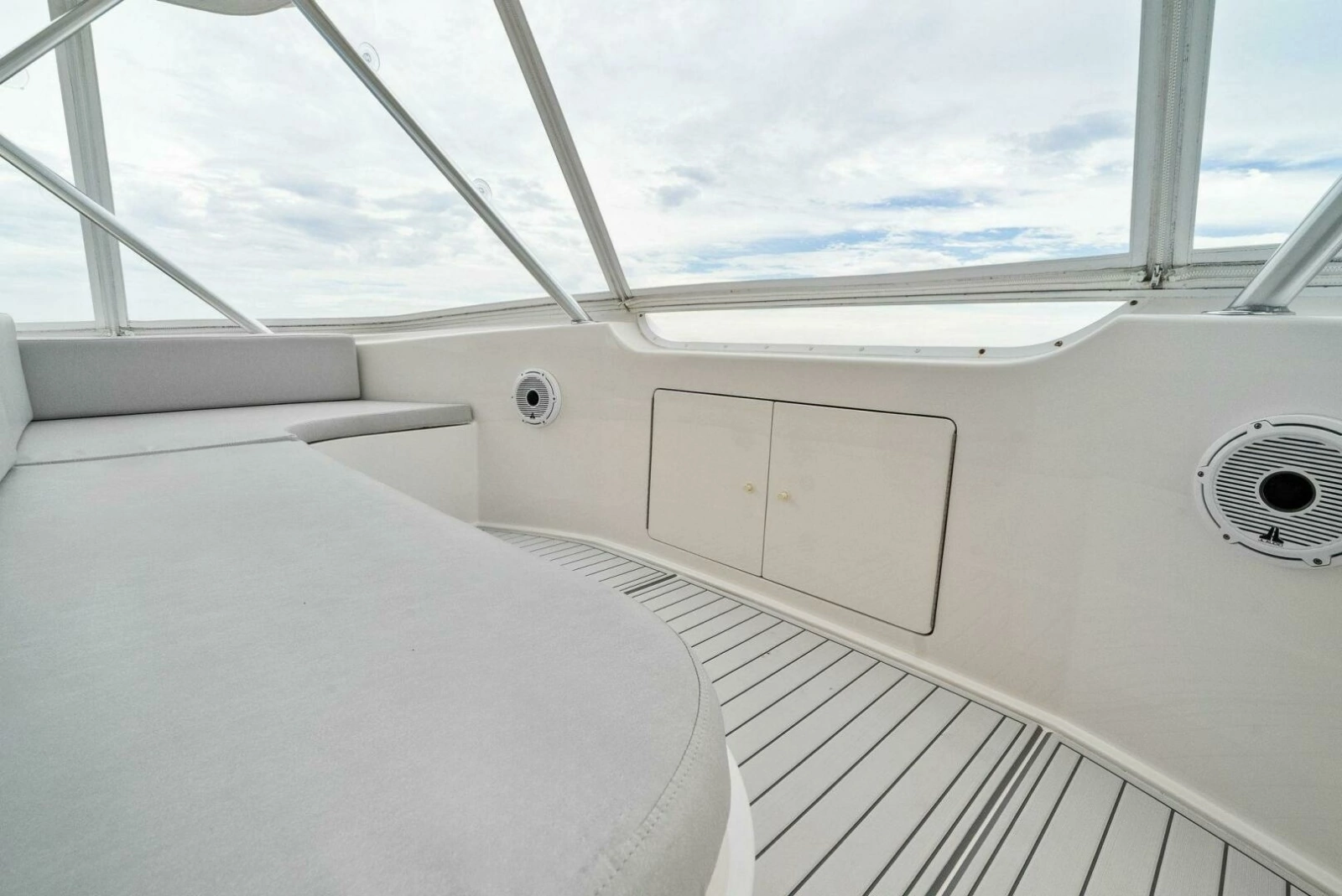 2006 Viking 61 Convertible KNOT ON CALL