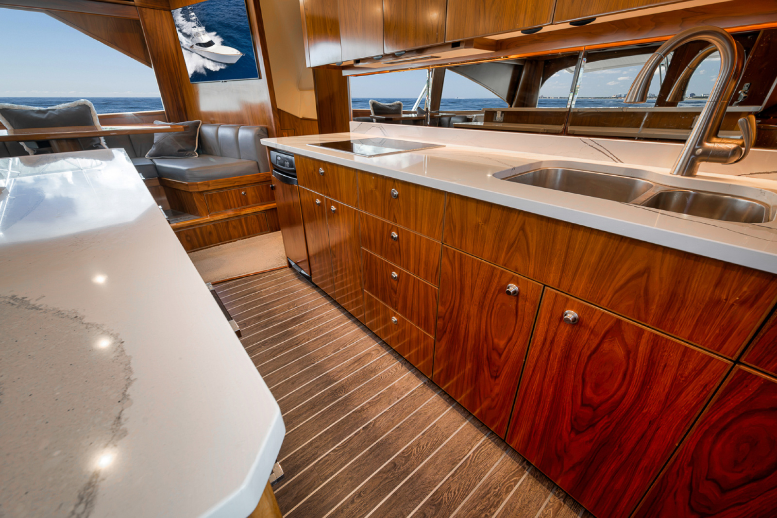2020 Viking 68 Convertible