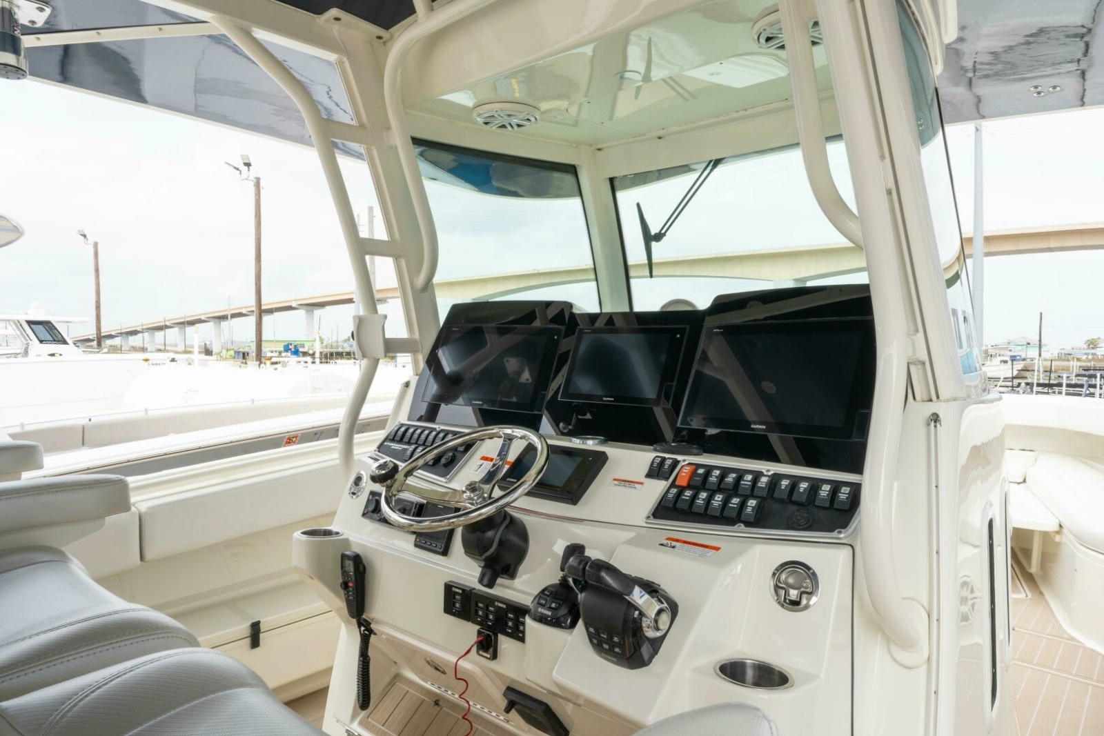42' 2018 HCB 4200 Siesta