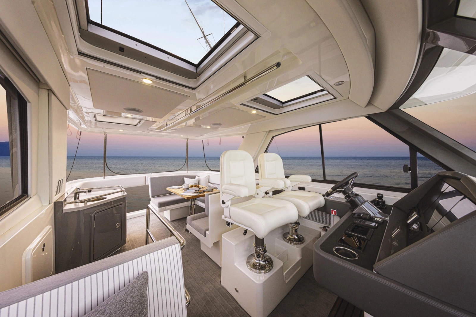 2026 Riviera 50 Sports Motor Yacht
