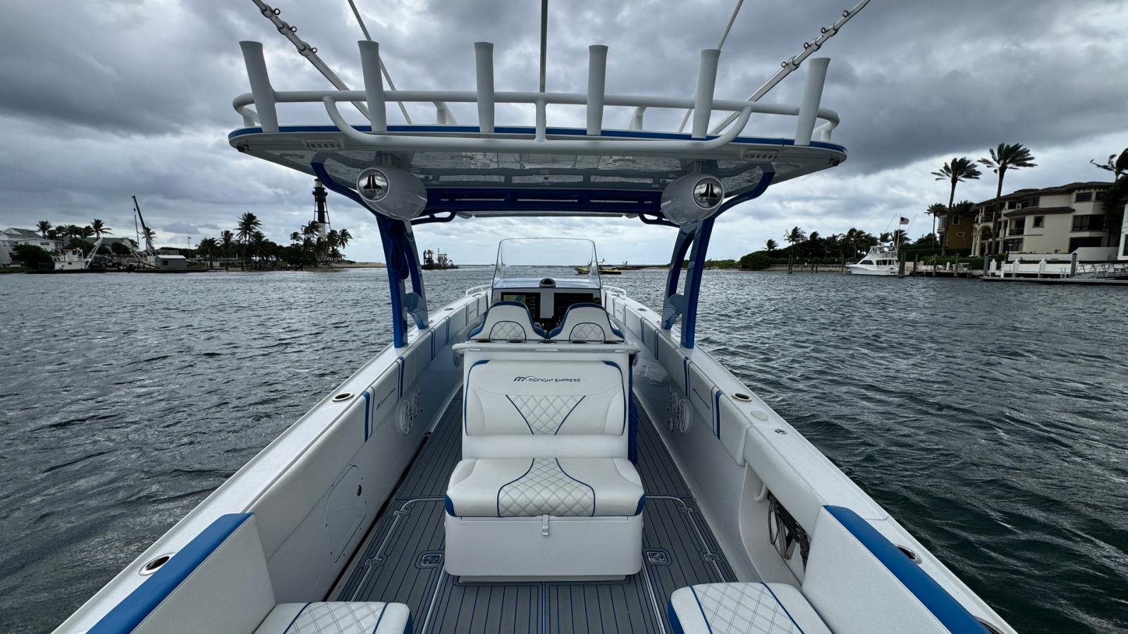 Spacious Cockpit with Helm Seating