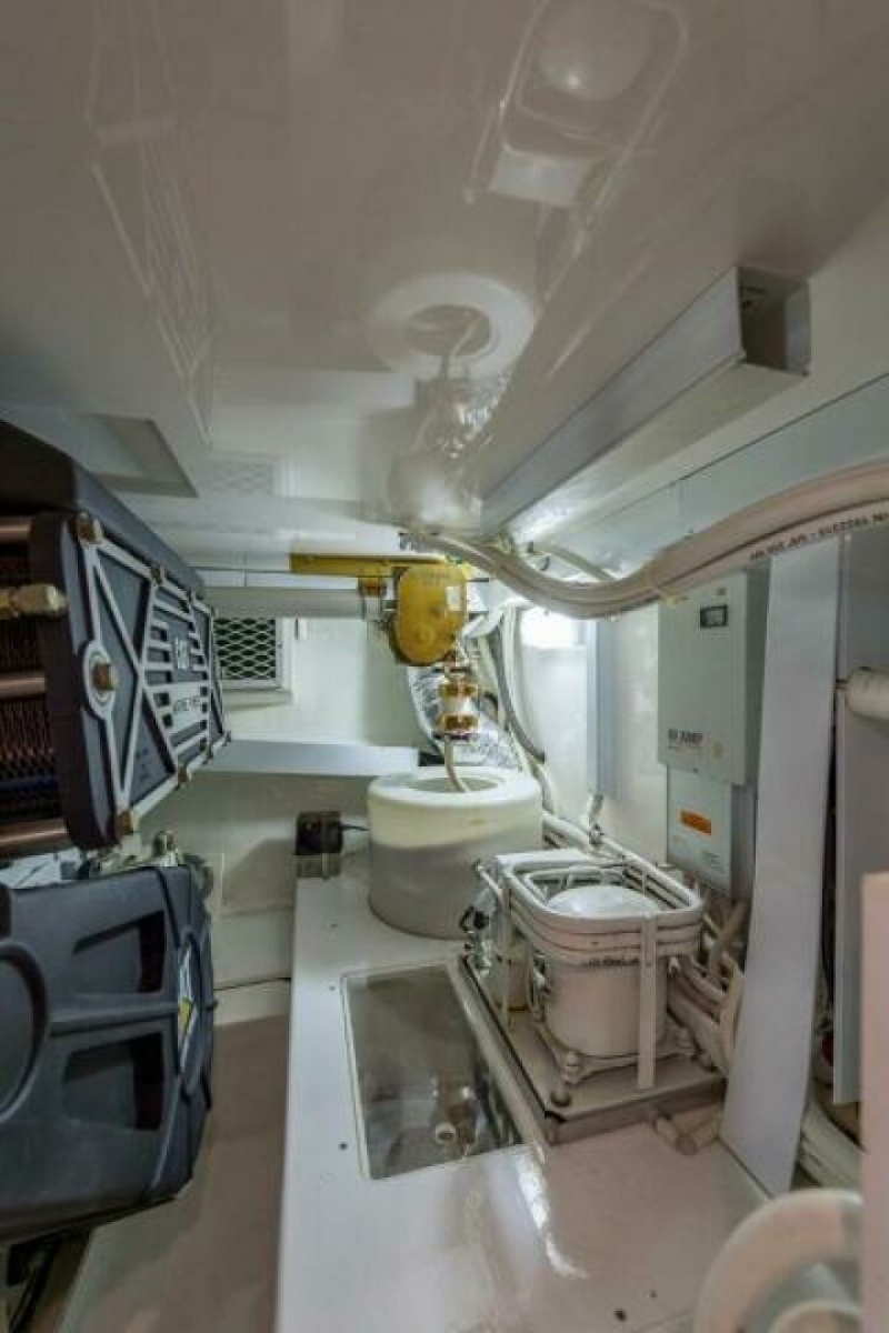 Post 53 - Ros Lyn - Engine Room