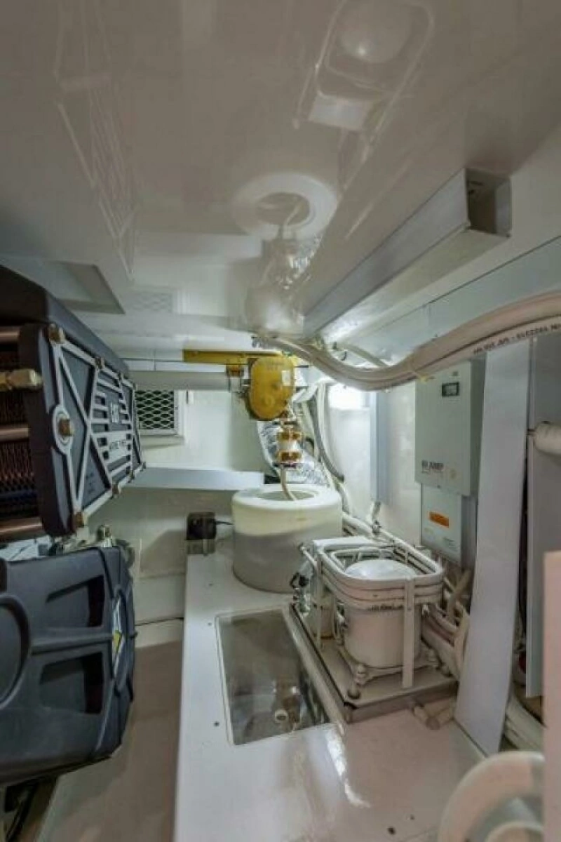 Post 53 - Ros Lyn - Engine Room