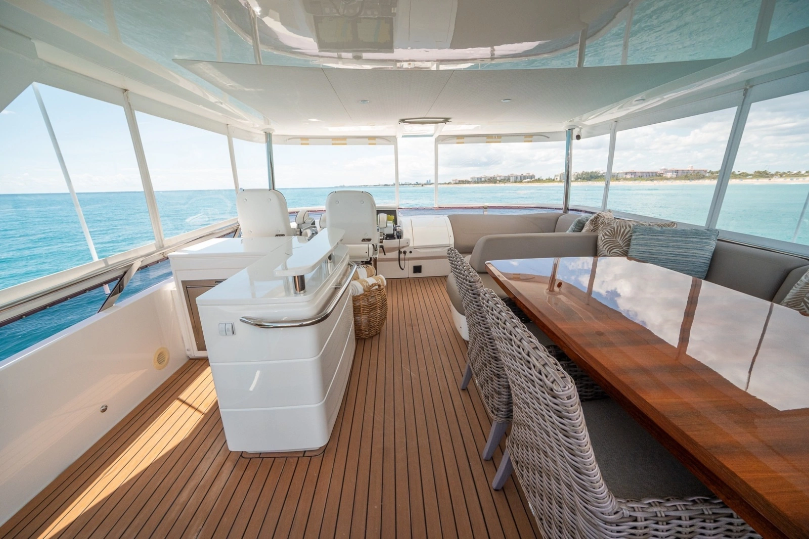 2017 Princess 68 Flybridge