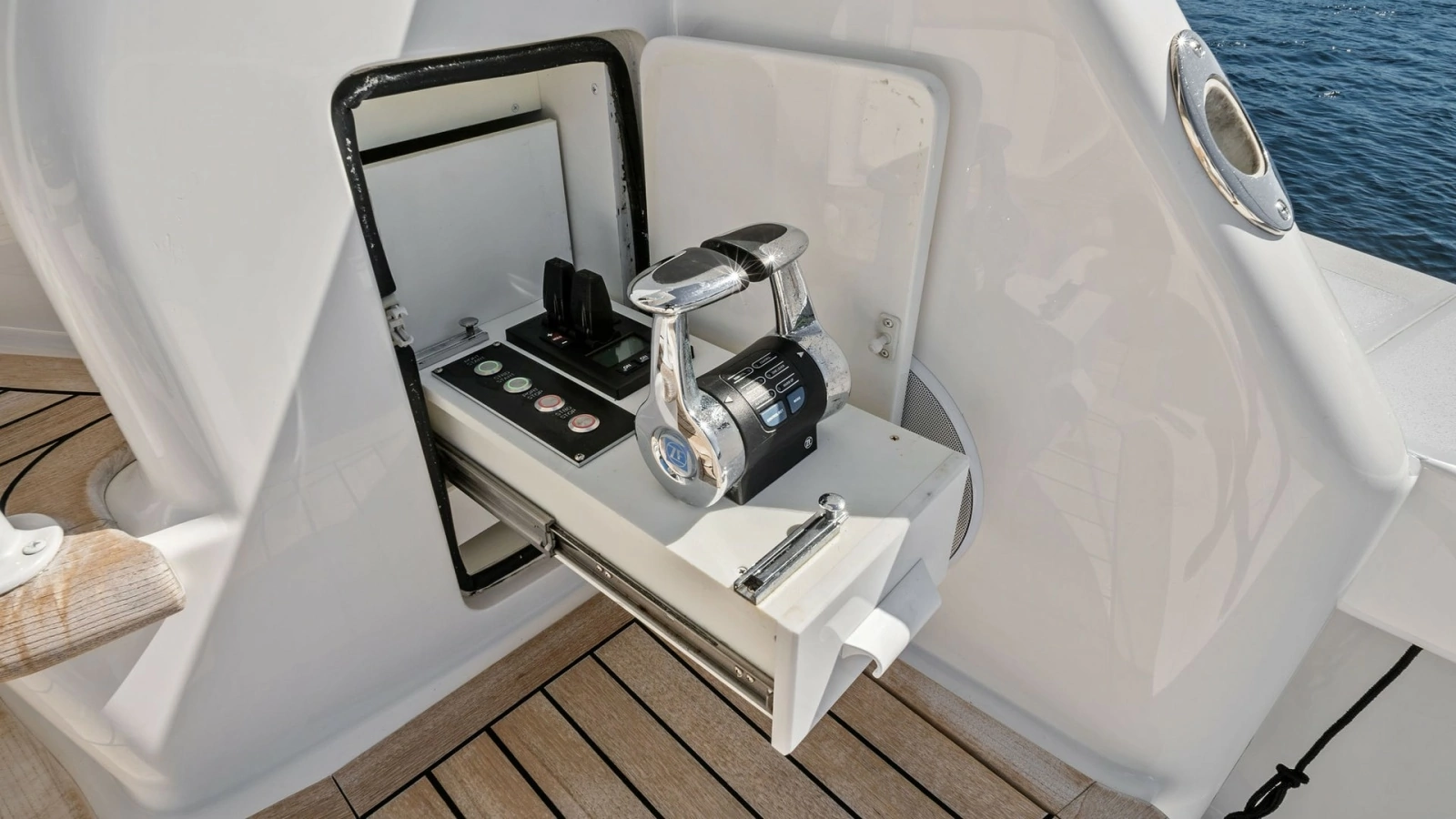 Cockpit Control Station