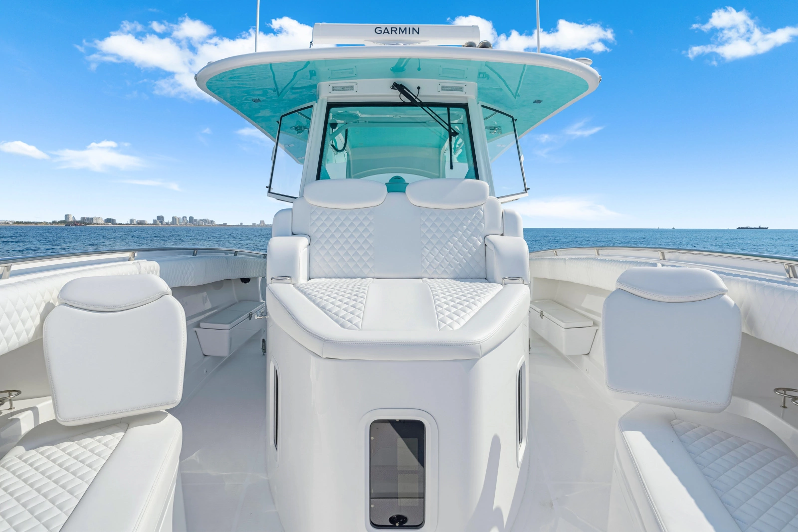 42ft HCB Yacht For Sale