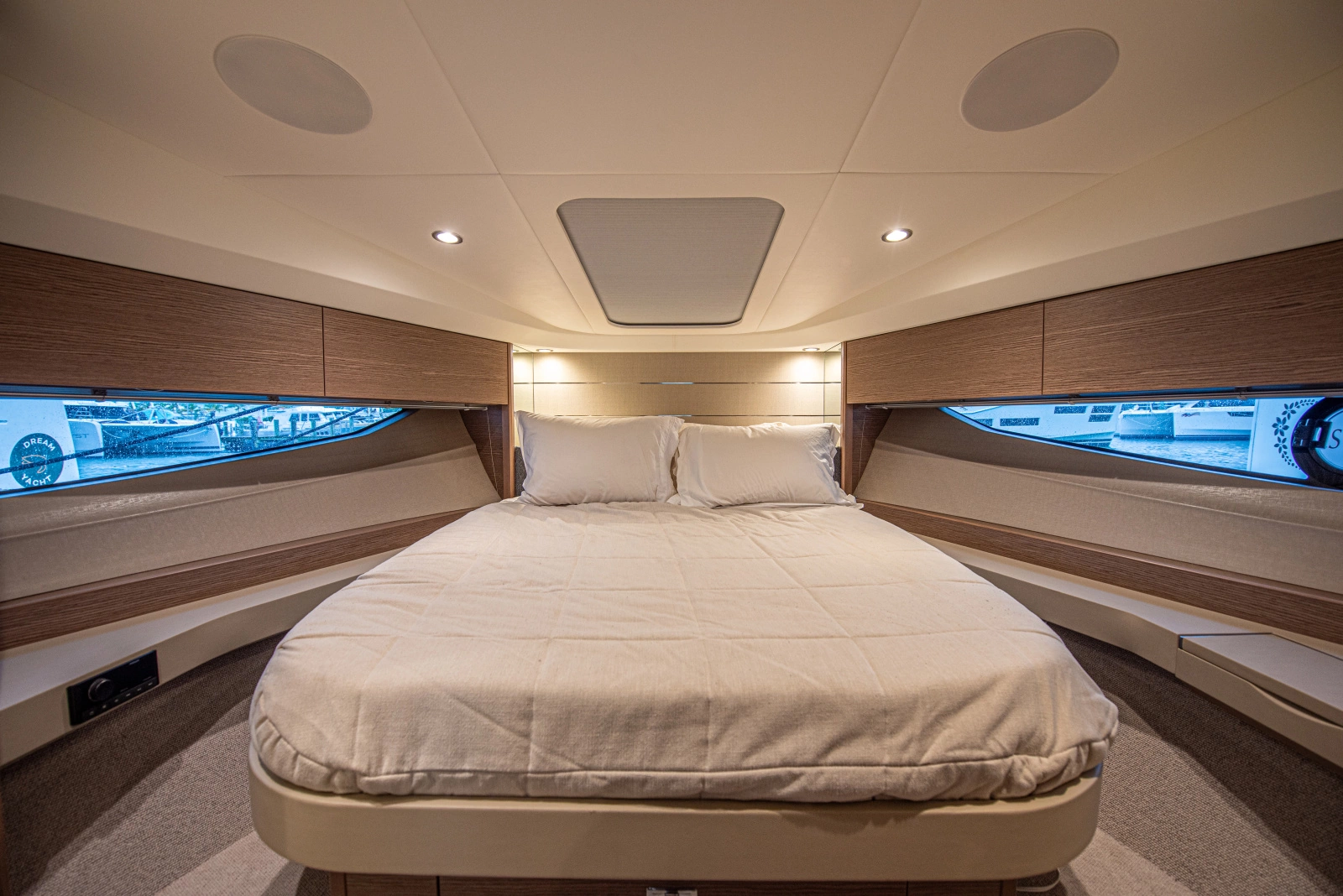2025 Princess V40