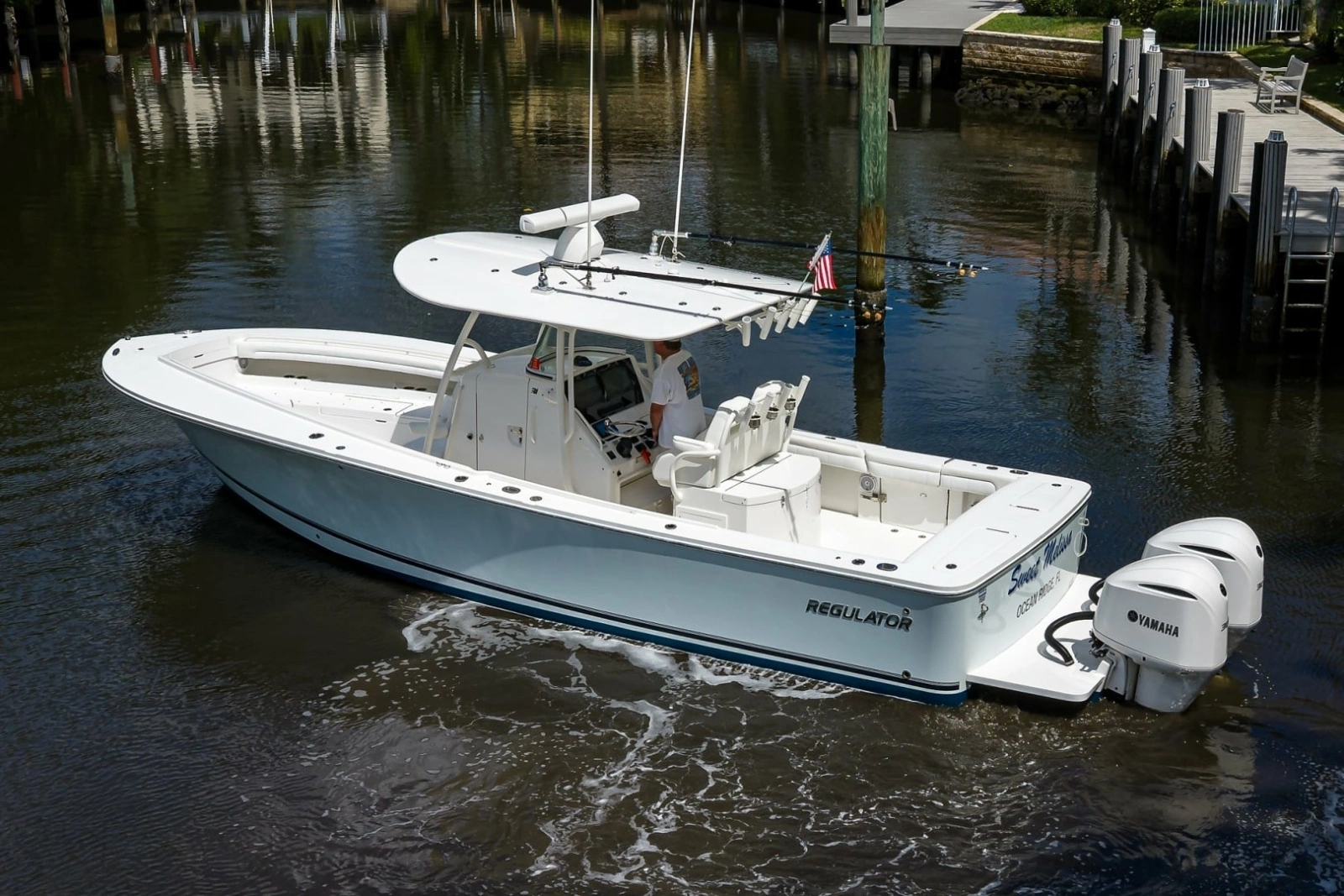 Regulator 31- Sweet Melissa - Exterior profile