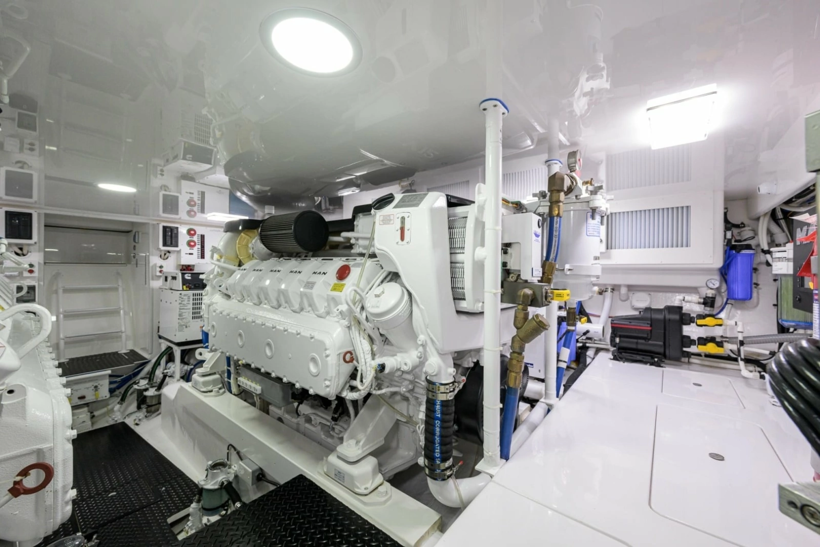 Viking 54 - Dog House - Engine Room