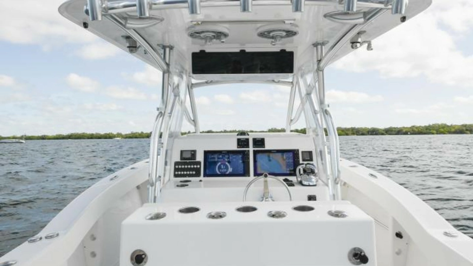 2019 Ocean Master 336 Center Console 
