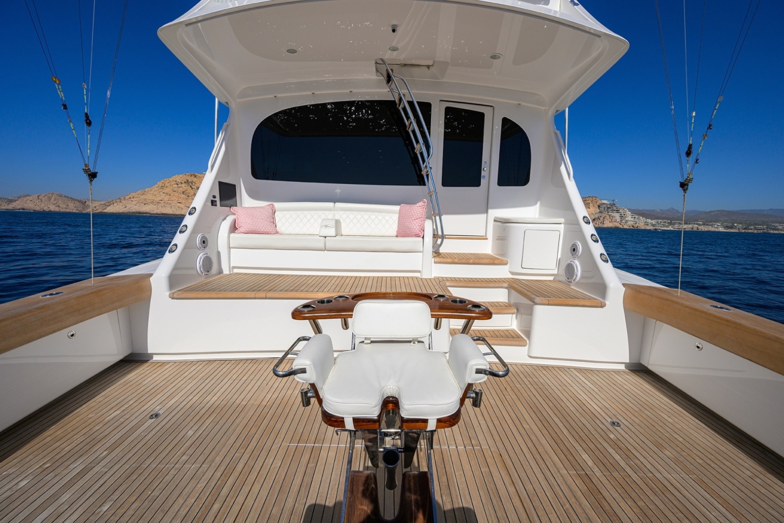 Viking 80 MERCEDES - Cockpit