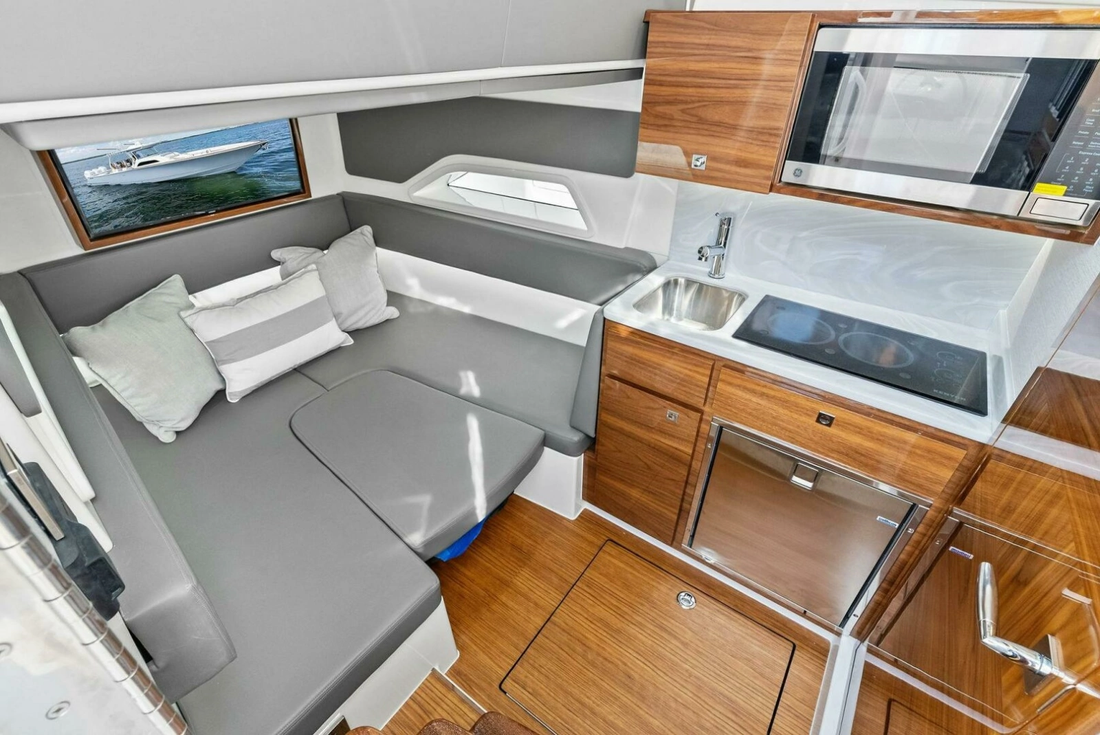 2026 Valhalla Boatworks V46 photo 26