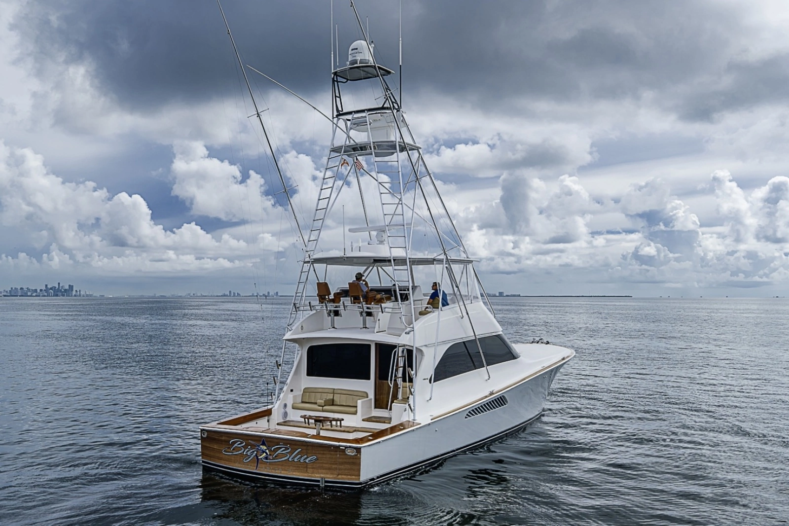Viking 64 BIG BLUE - Exterior