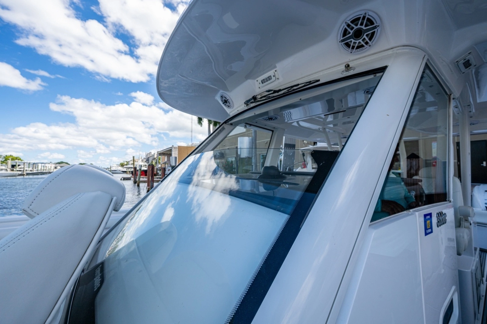 2020 Everglades 395 Center Console