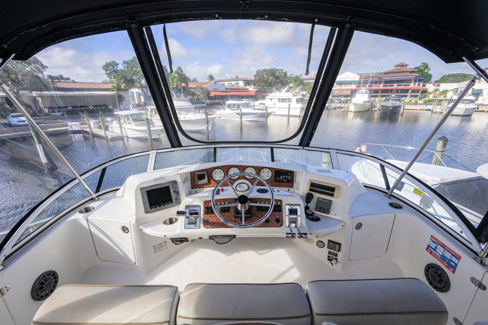 2005 Silverton 39 Motor Yacht