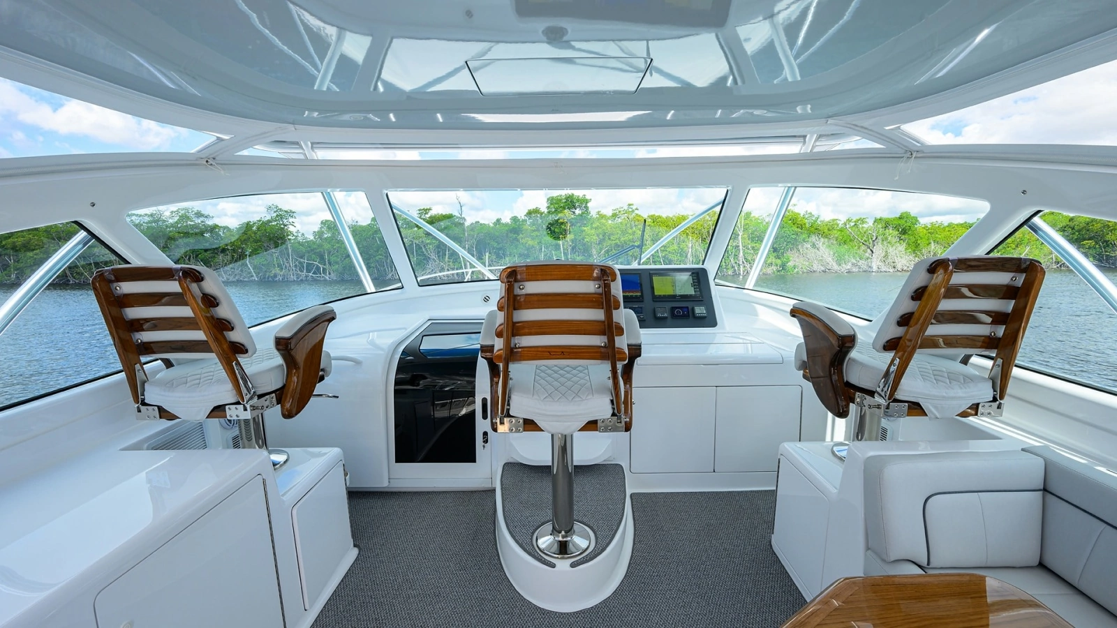 44_viking_reelaxin_bridge_deck_10