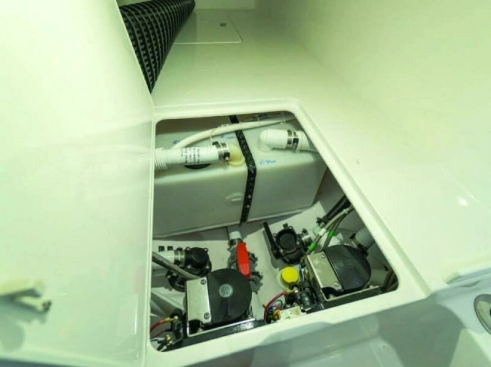 New V-37 Valhalla Boatworks Center Console