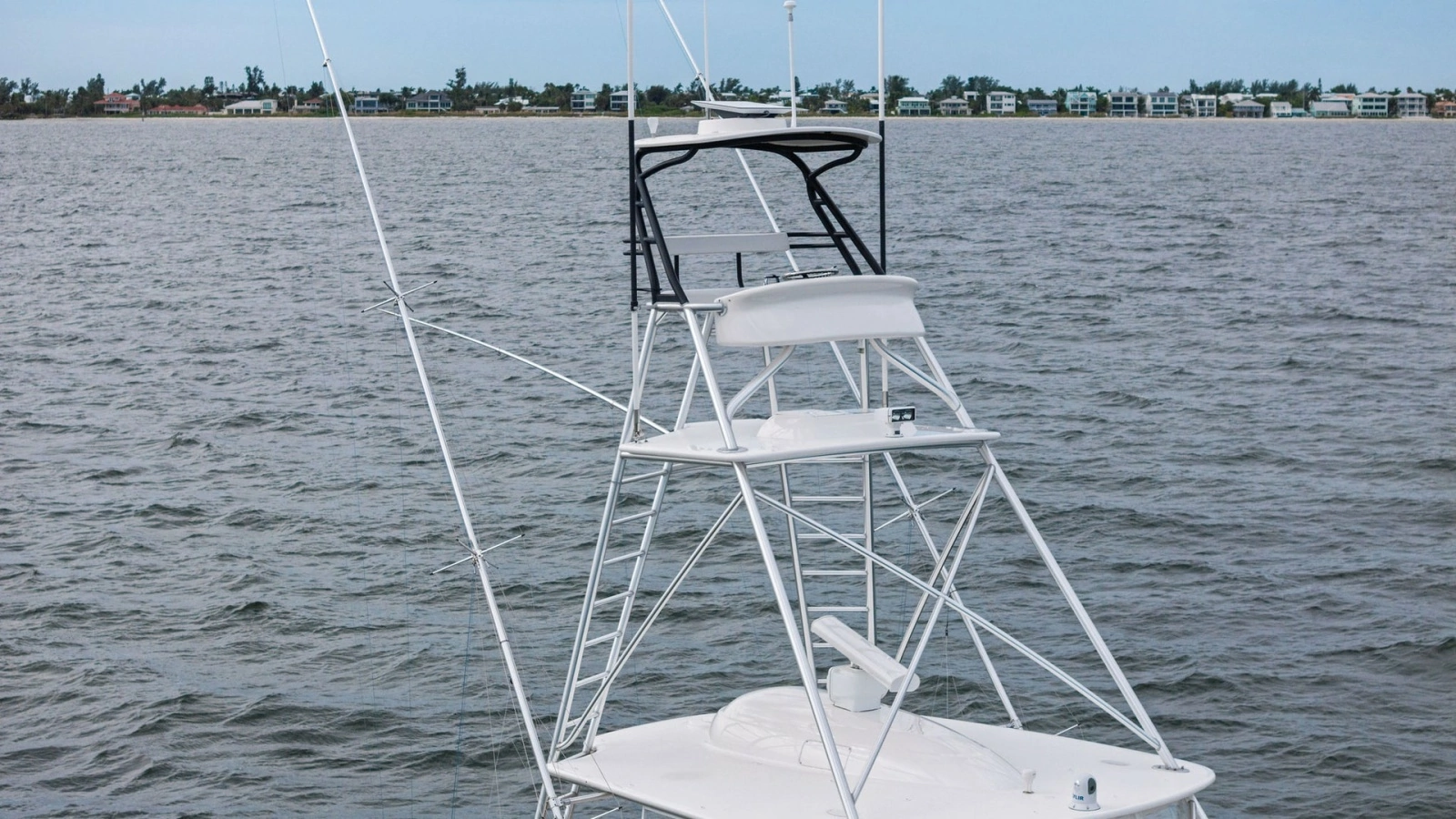 Flybridge and Tuna Tower