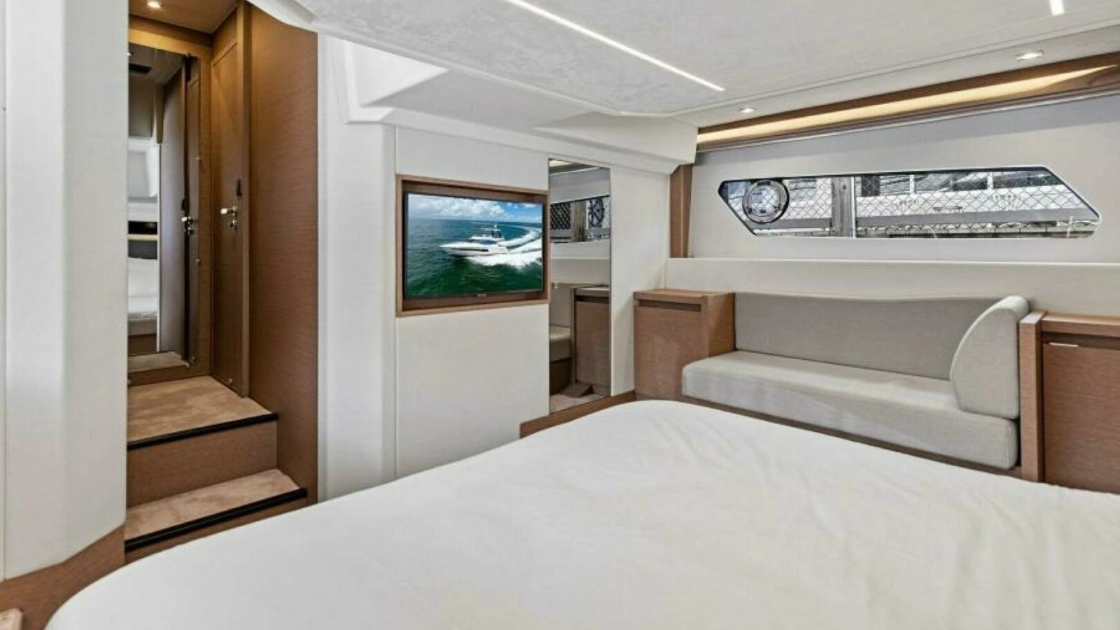 2025 Prestige 460 Flybridge - Sistership