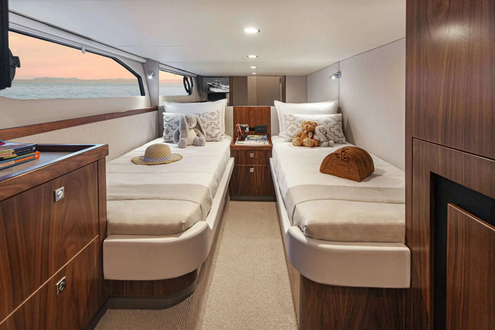 46 Sports Motor Yacht 46ft Riviera Yacht For Sale