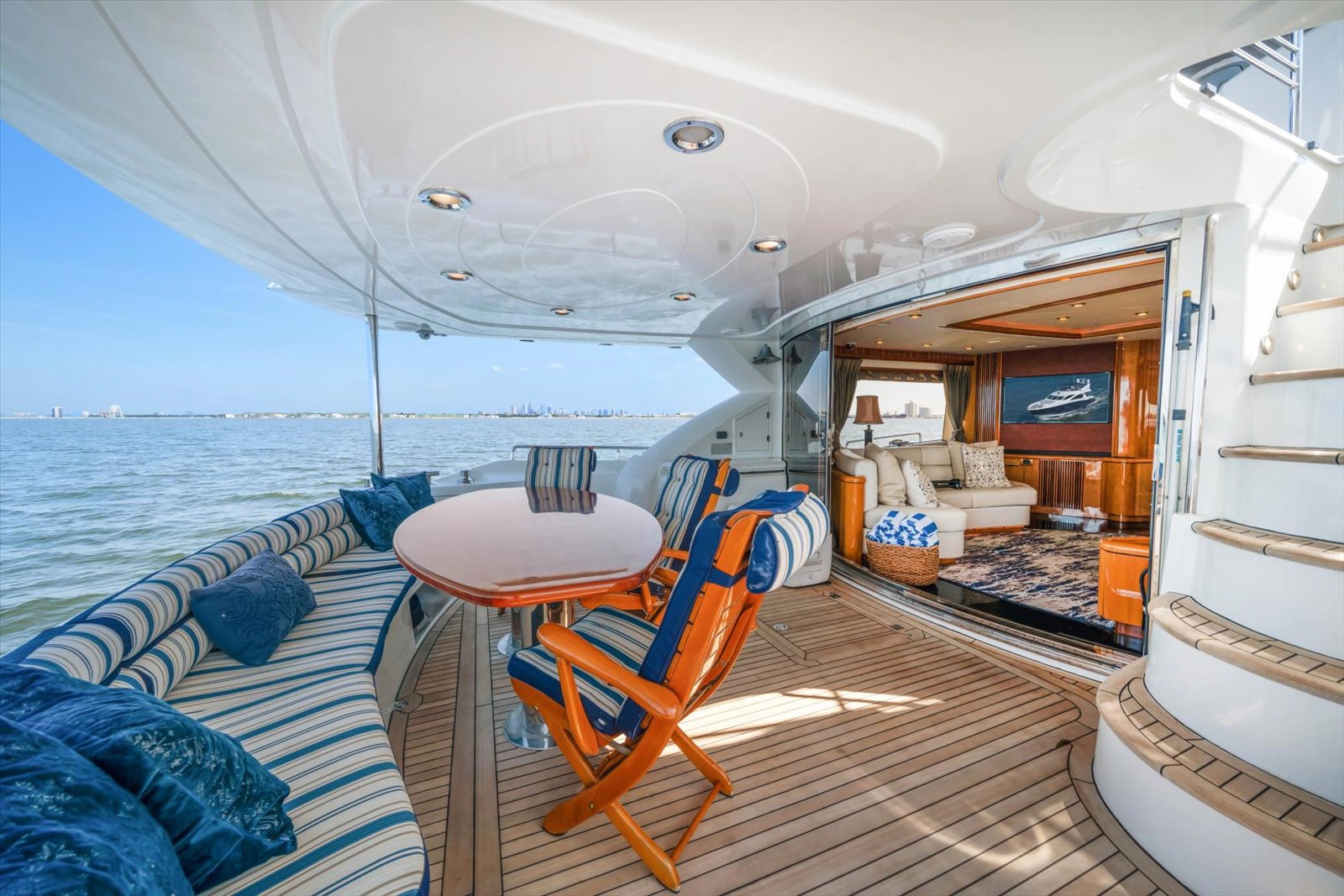 2005 Sunseeker 82 Yacht