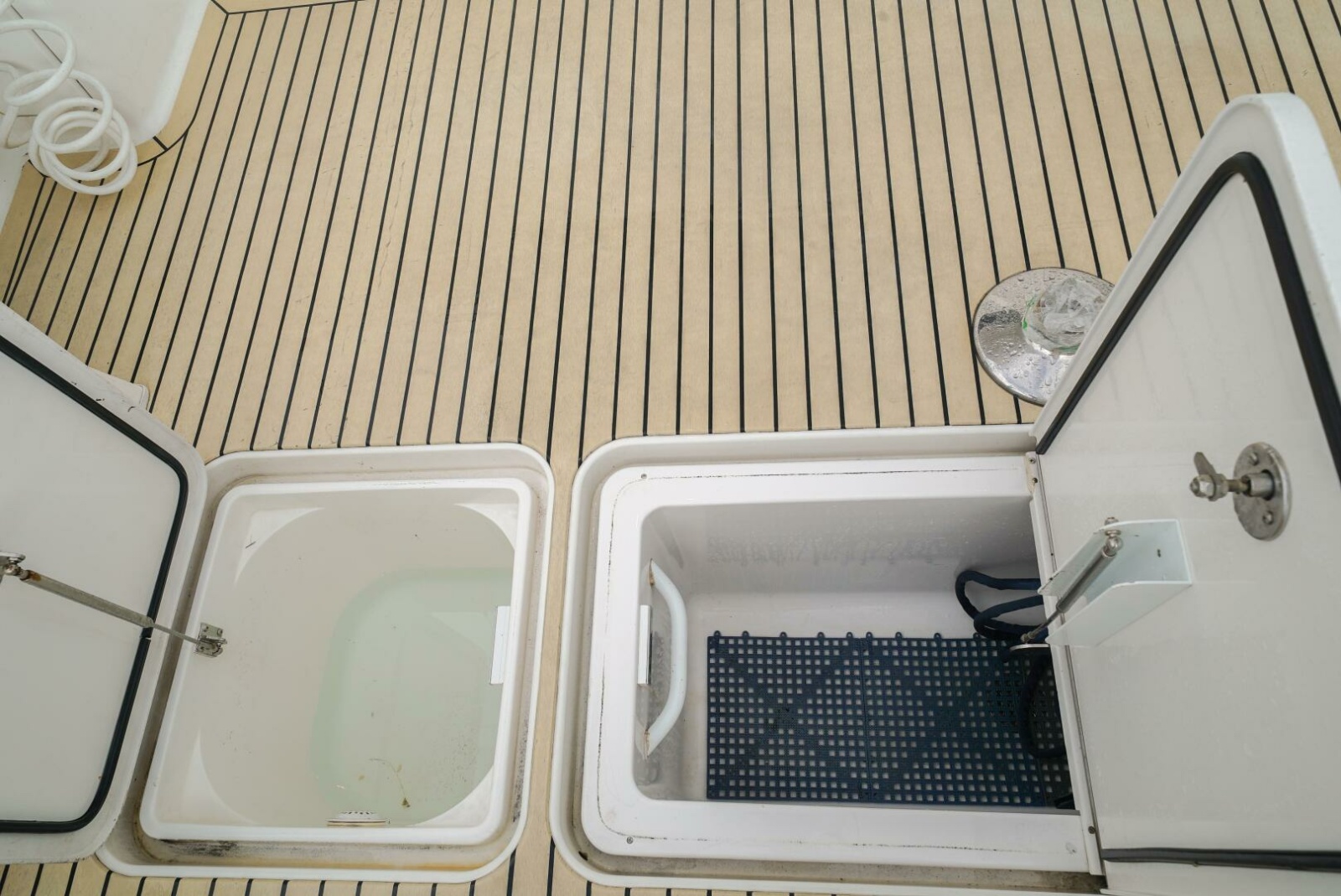45' 2007 Viking 45 Convertible