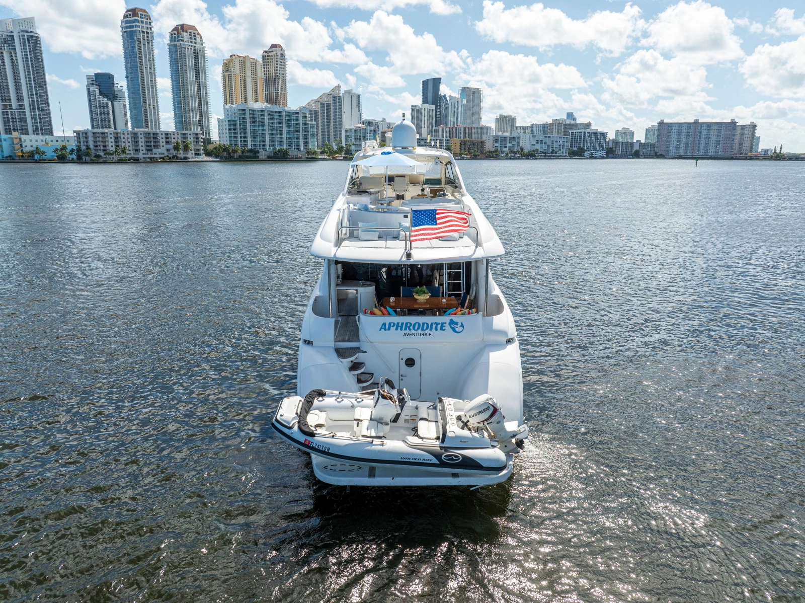 2004 Lazzara Yachts 80 Open Fly