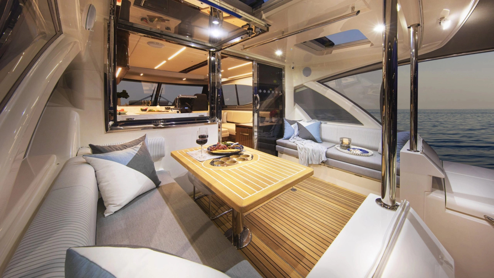 505 SUV 55ft Riviera Yacht For Sale