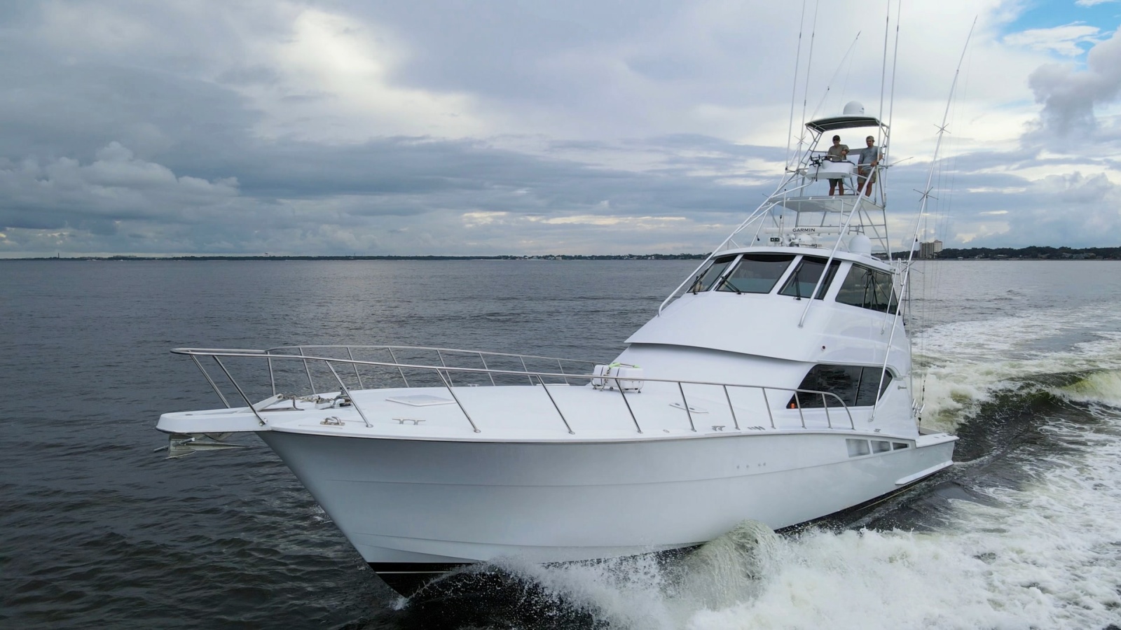 1999 Hatteras 60 Enclosed Bridge Better Days Exteriors (11)