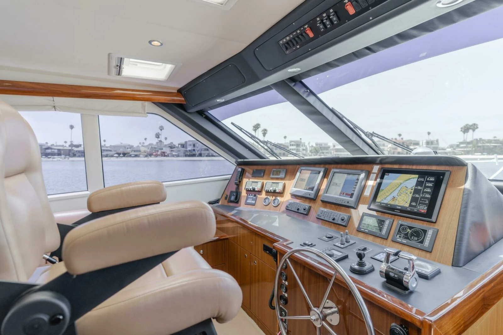 2008 Viking 52 Sport Coupe - Endurance - Helm
