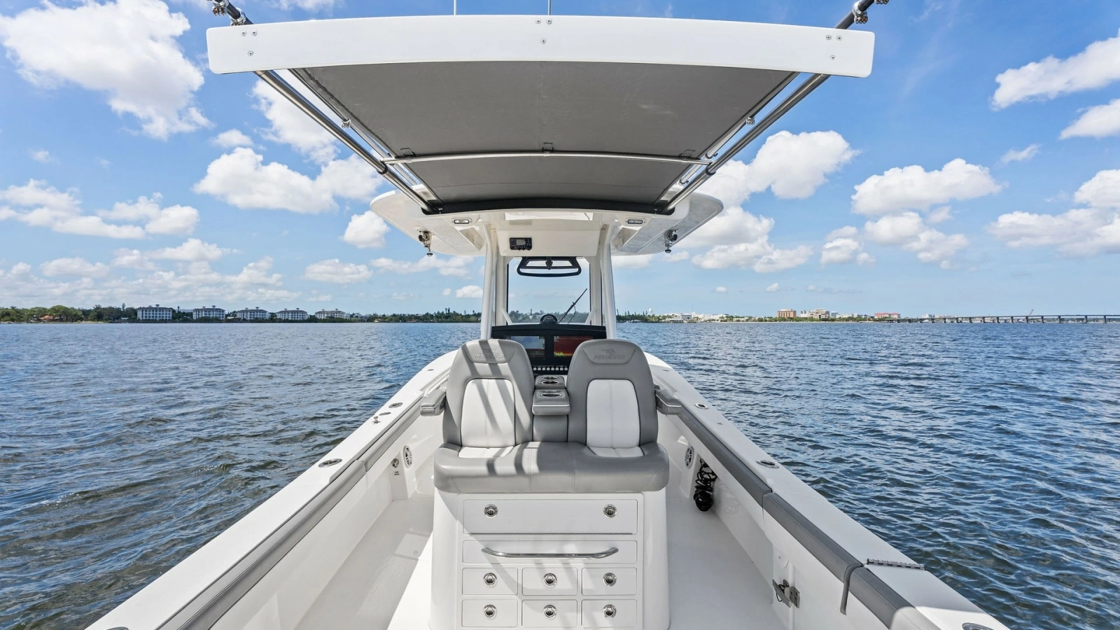 Center Console and Helm Seating