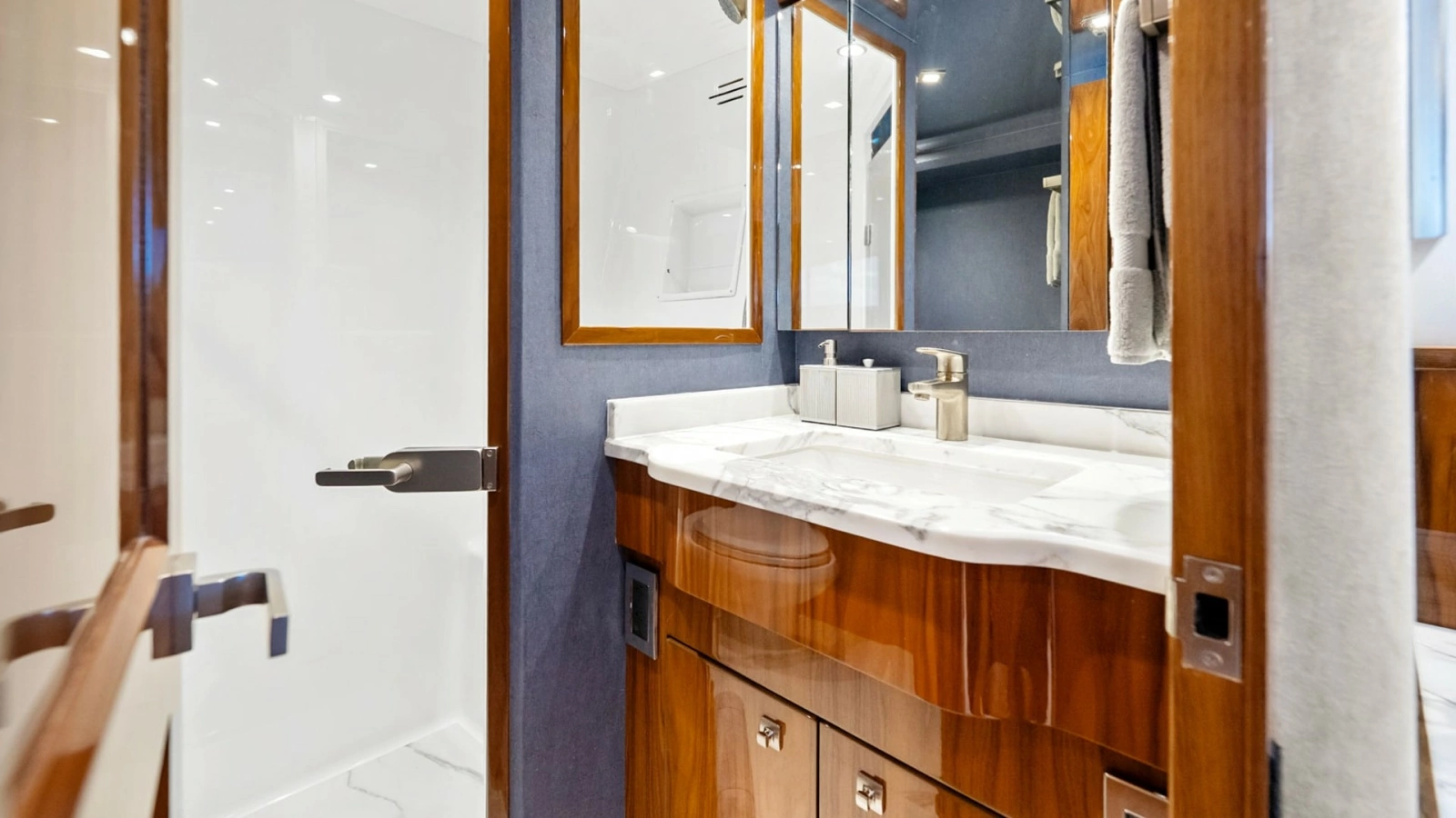Luxurious En-Suite Bathroom View
