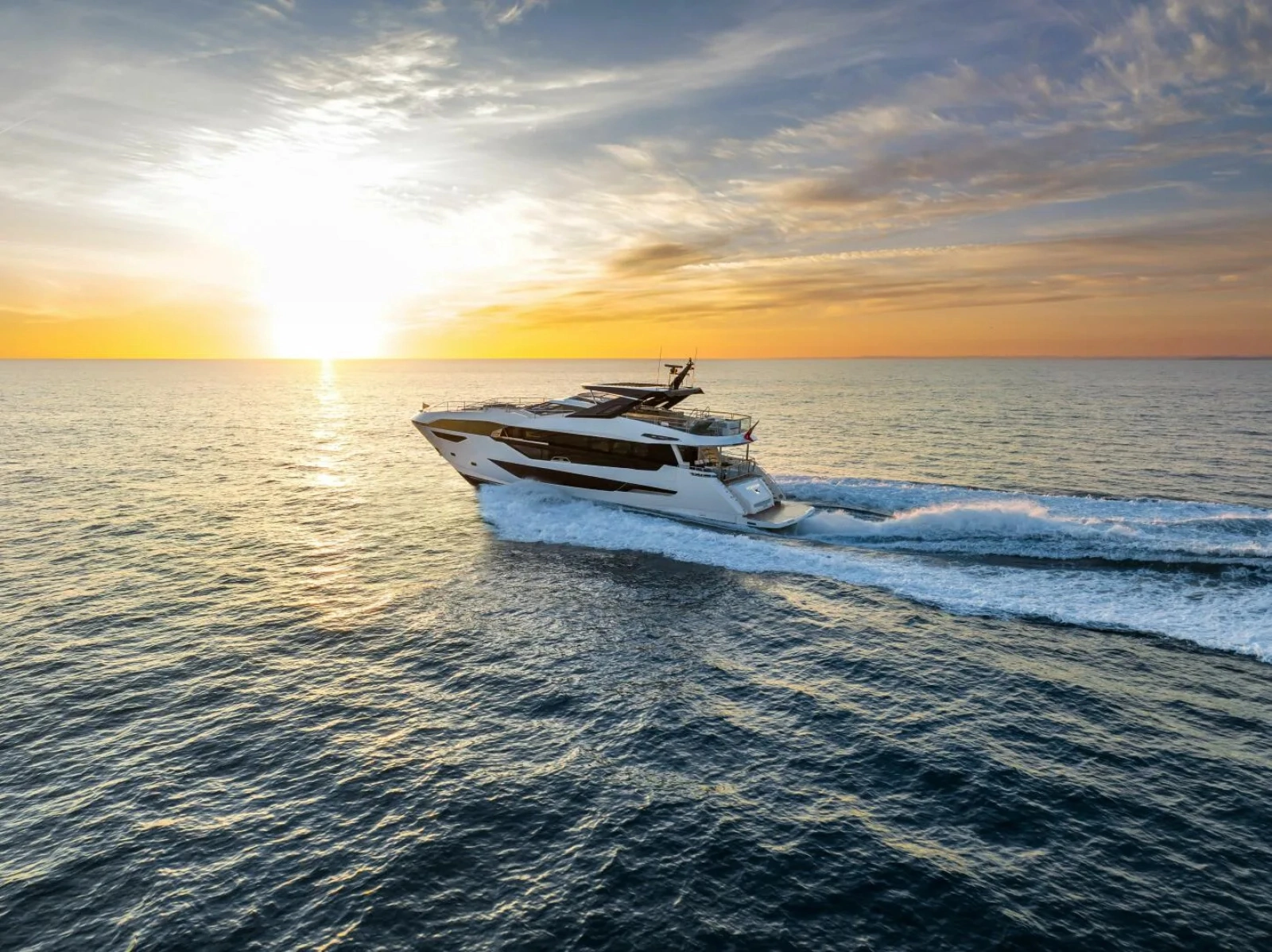 100 YACHT 100ft Sunseeker Yacht For Sale
