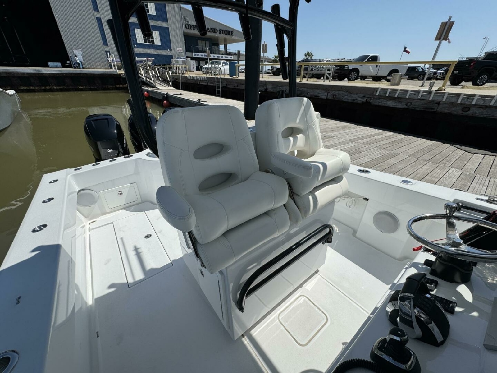 33' 2022 Onslow Bay 33 TE