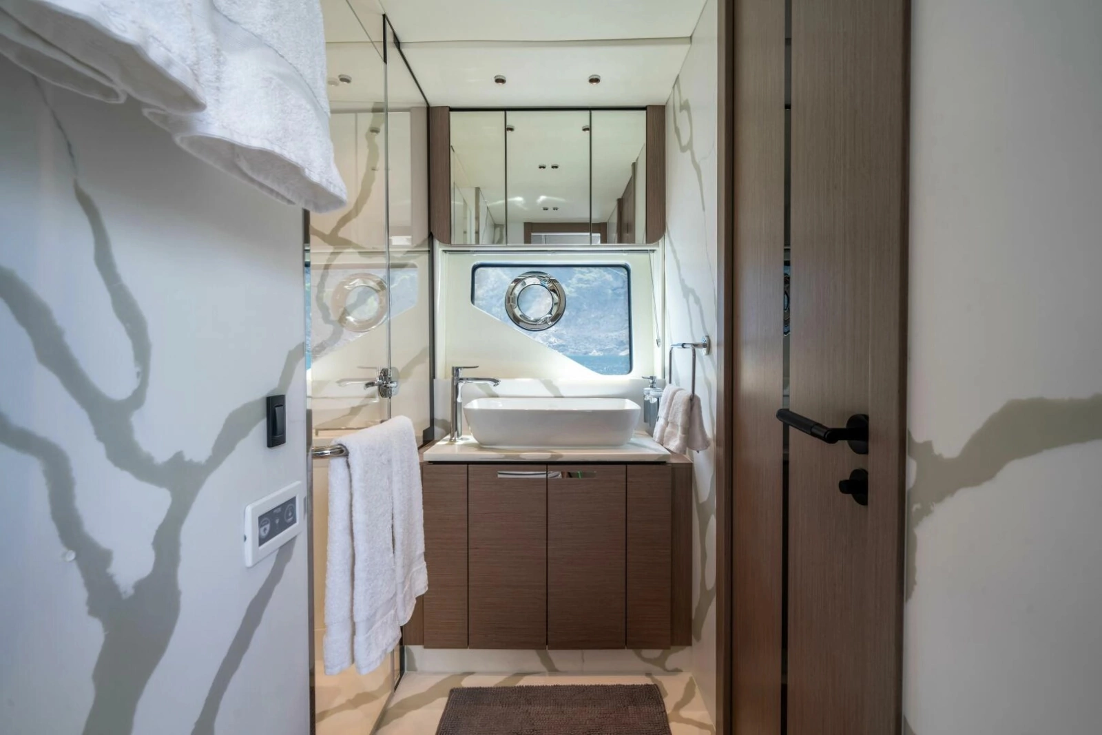 75 SPORT YACHT 75ft Sunseeker Yacht For Sale