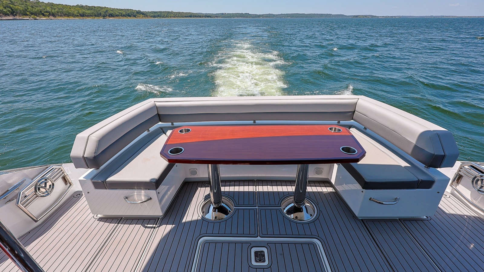 Aft Deck with U-Shaped Seating