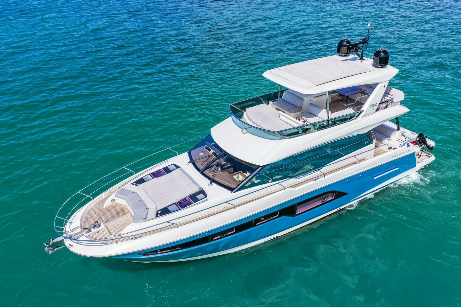 63' 2019 Prestige 630 Flybridge