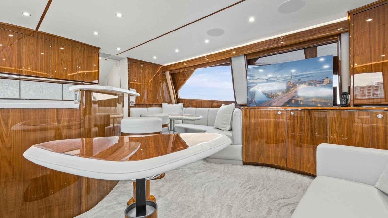 2022 Viking Convertible Cole Play Salon (7)