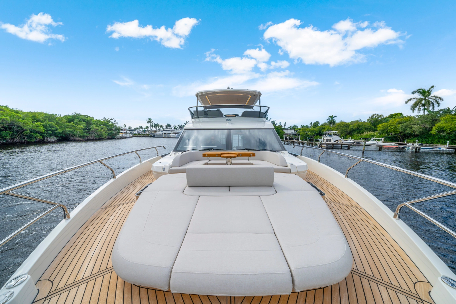 70 FLY 70ft Absolute Yacht For Sale