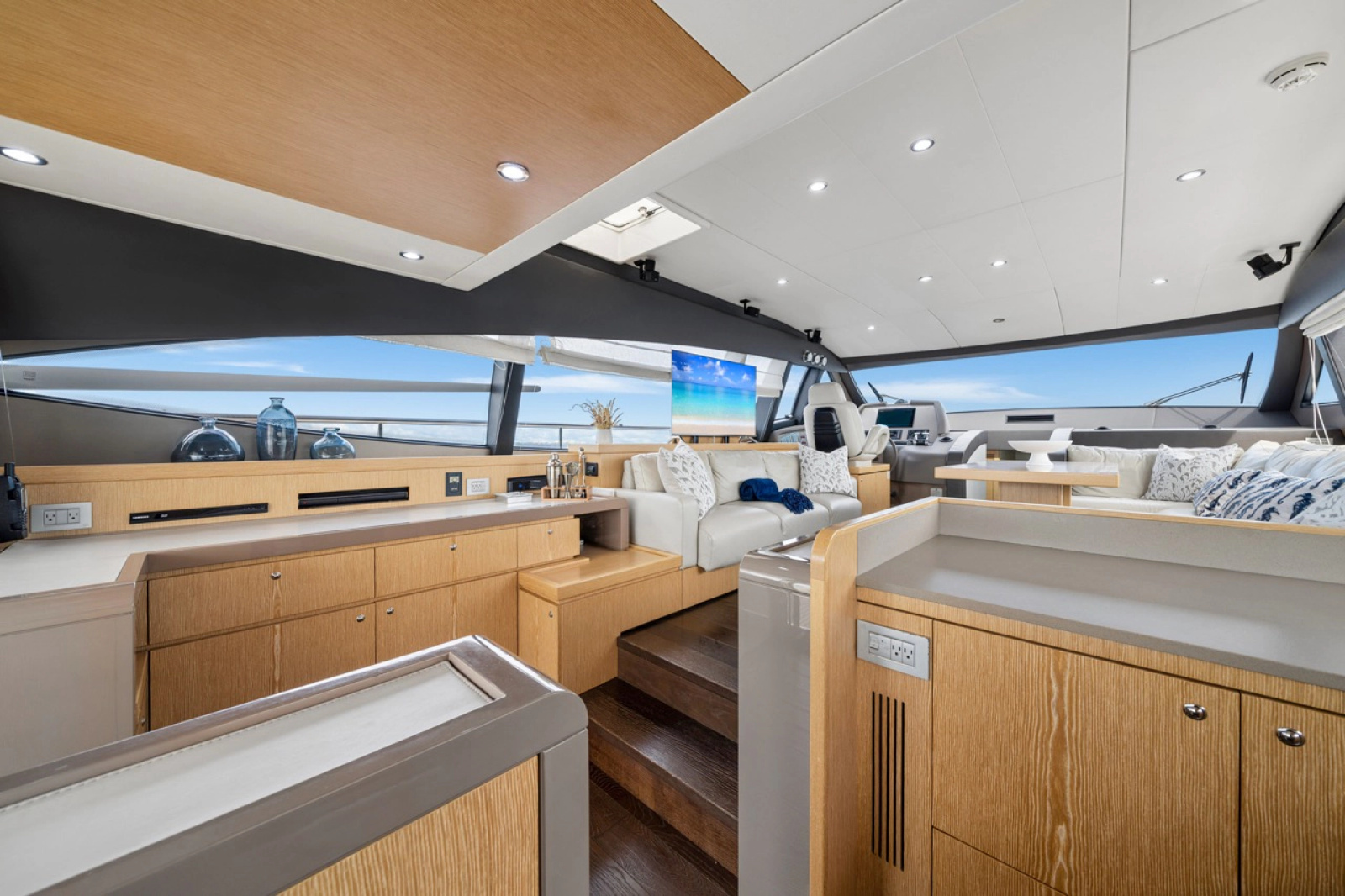 2013 Ferretti Yachts 620 Fly