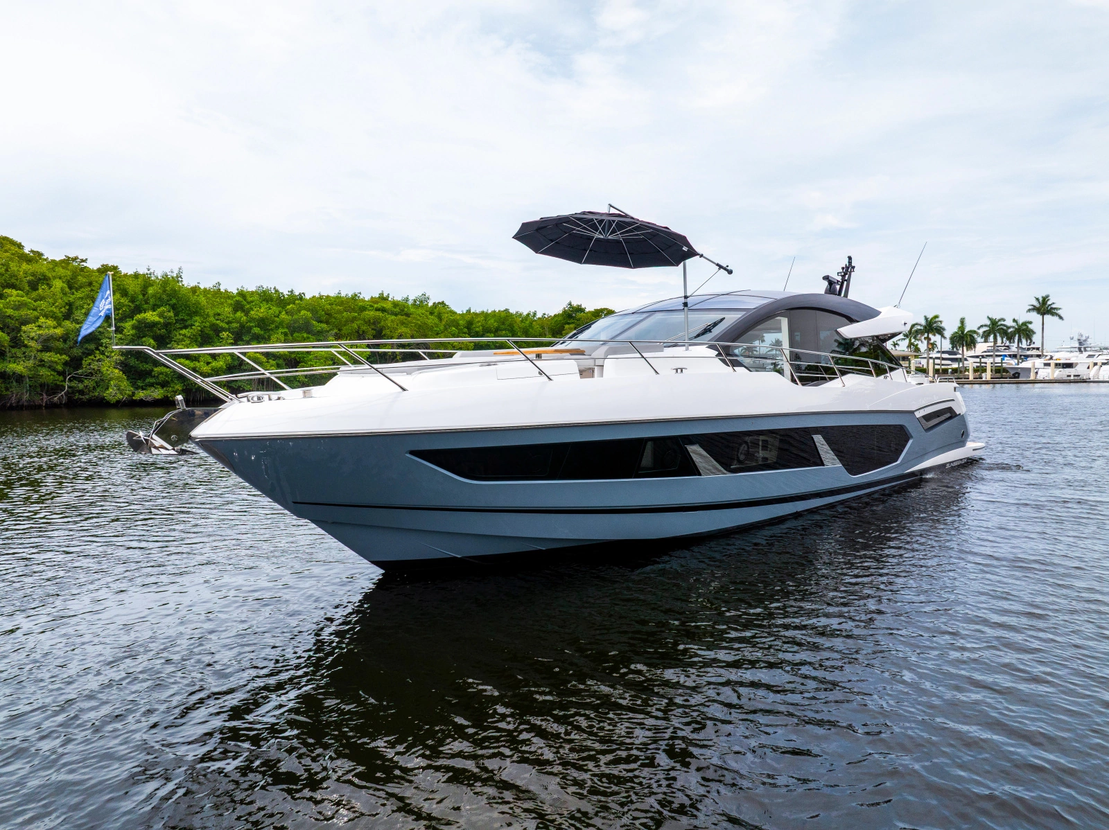 PREDATOR 75 75ft Sunseeker Yacht For Sale