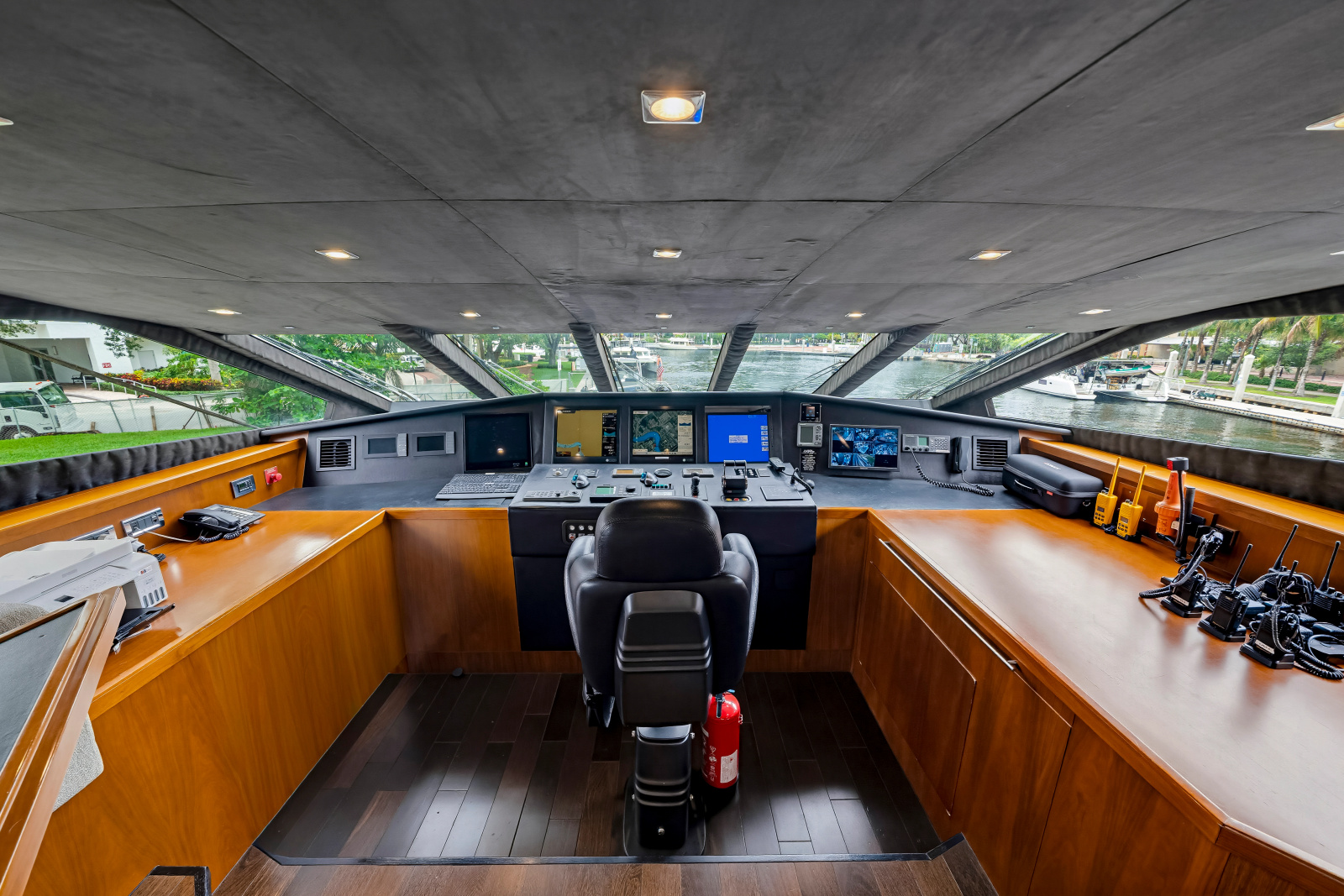 2010 Sunseeker 34 Metre Yacht
