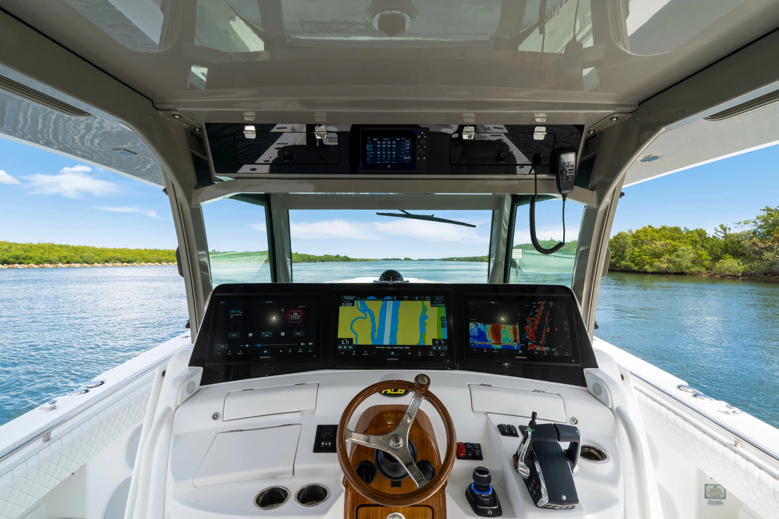 53 Suenos RXV 53ft HCB Yacht For Sale