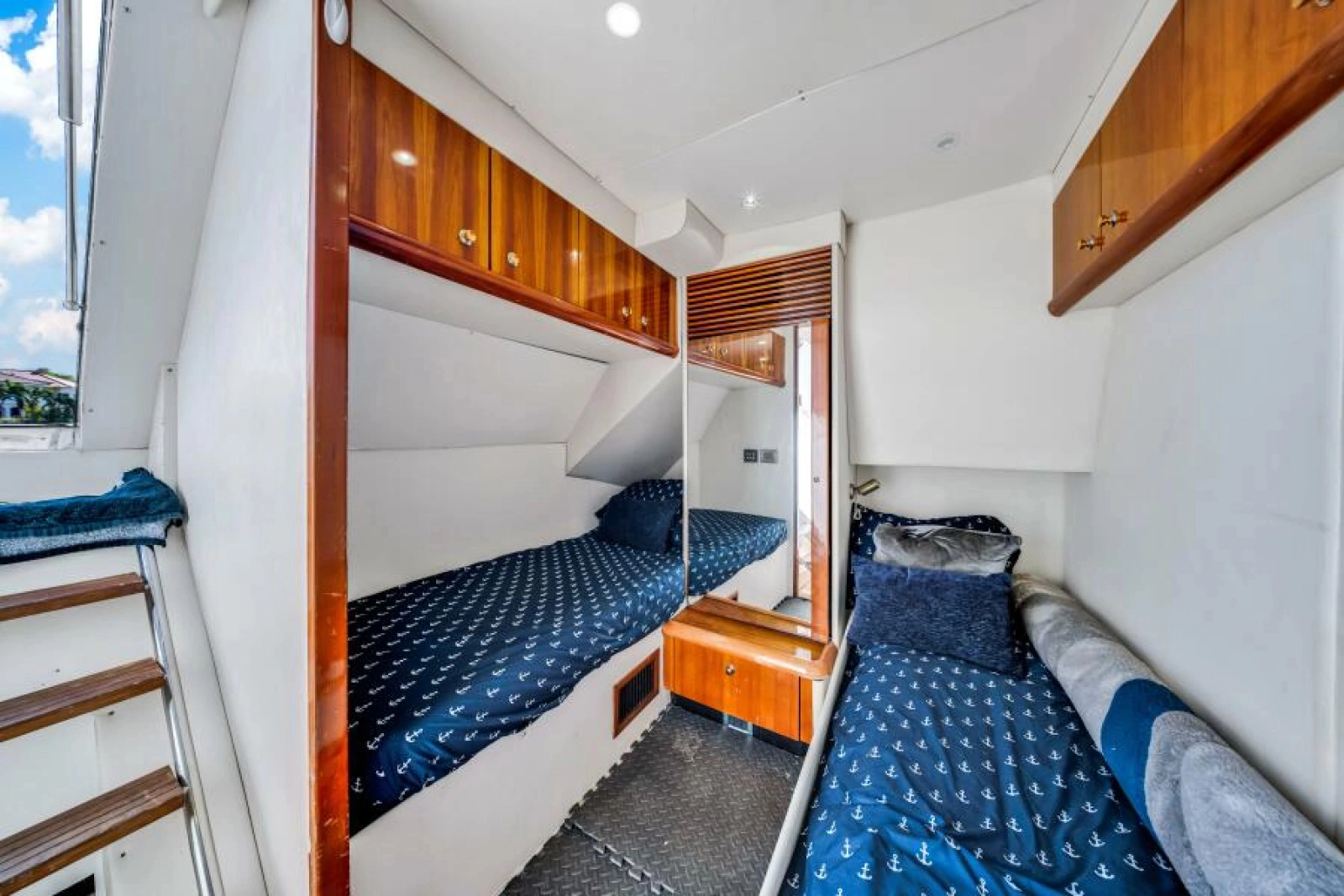 2003 Sunseeker 94 Yacht
