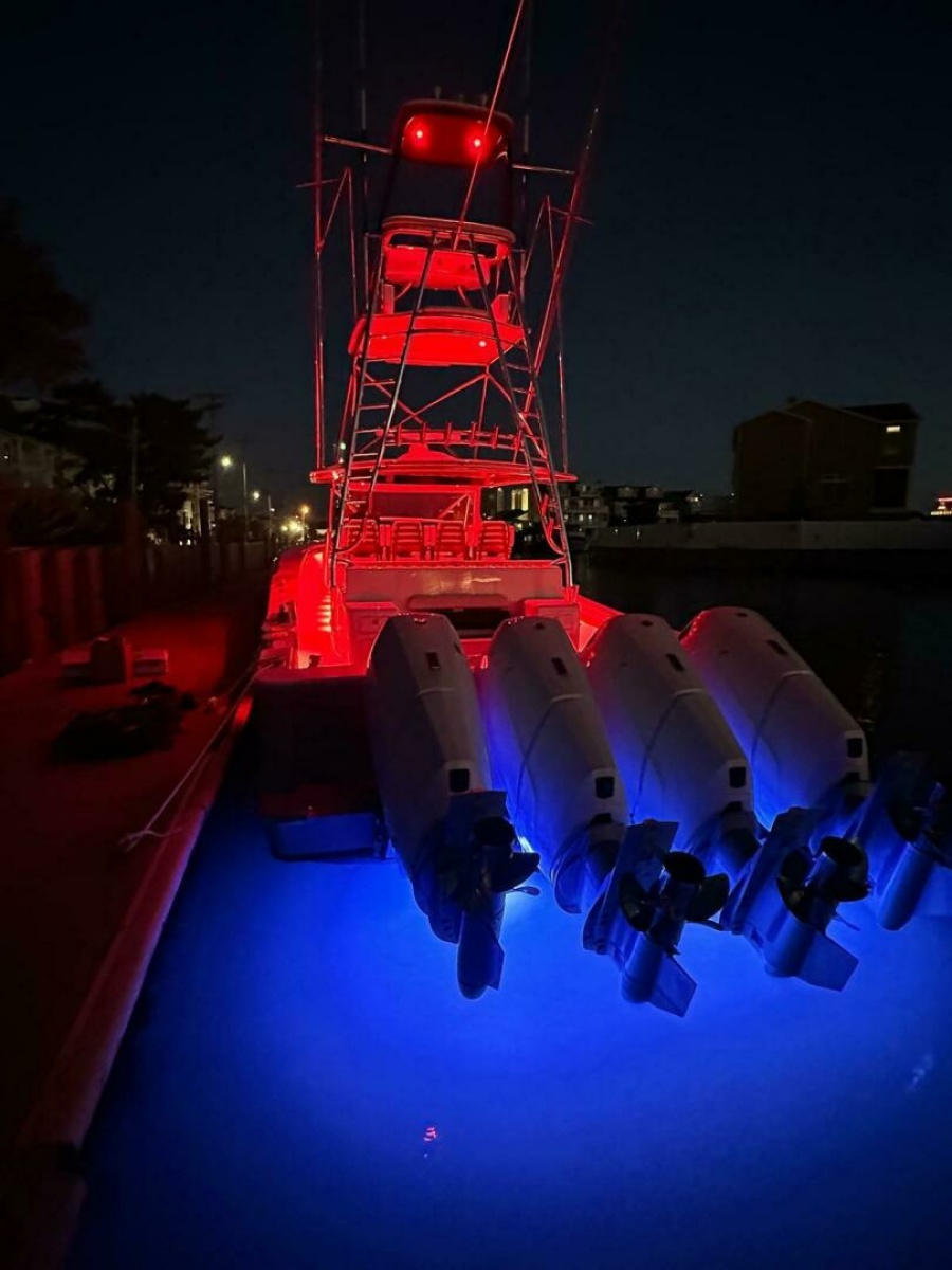 Illuminated Aft Deck with Quad Engines