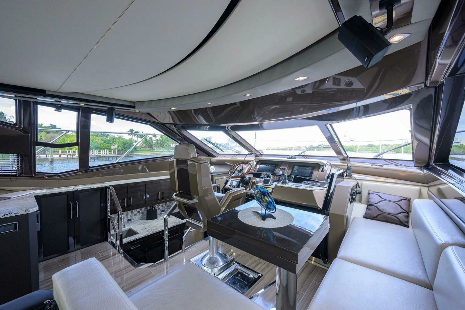 Marquis 66 ANDIAMO - Lower Helm
